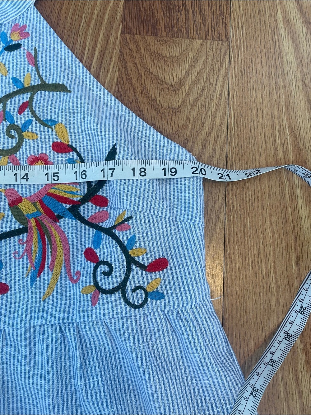 Savanna Jane Striped Embroidered Halter
Babydoll Top size L - Picture 7 of 7